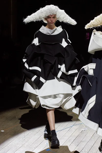 Look 22